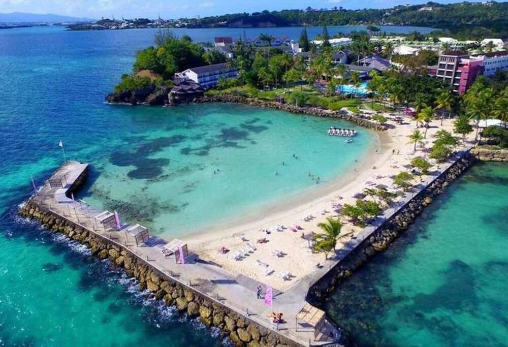 Blue Lagoon Appart En Residence Acces Plage Ле-Гозье Экстерьер фото